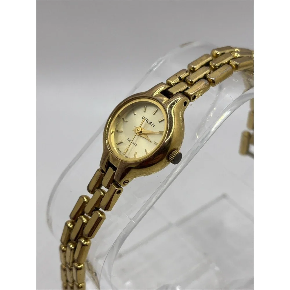 Vintage Gruen Women's Quartz Watch 6